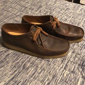 Clark’s Wallabees brown leather. NWOT size 12